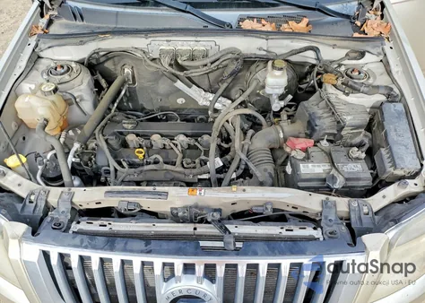 2010 Mercury Mariner Premier z USA, uszkodzony, nr VIN 4M2CN8H71AKJ18511